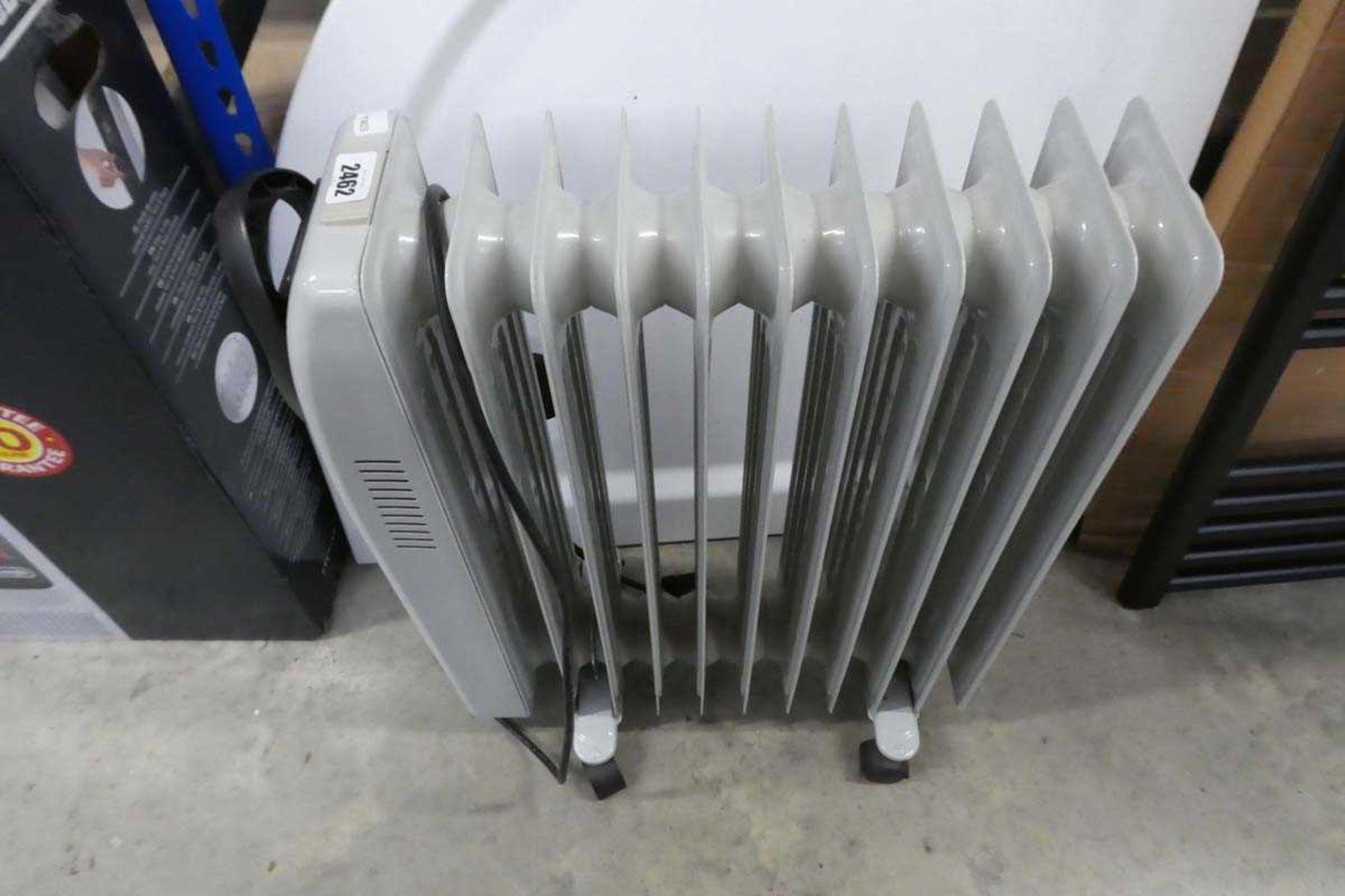 Electric oil filled radiator