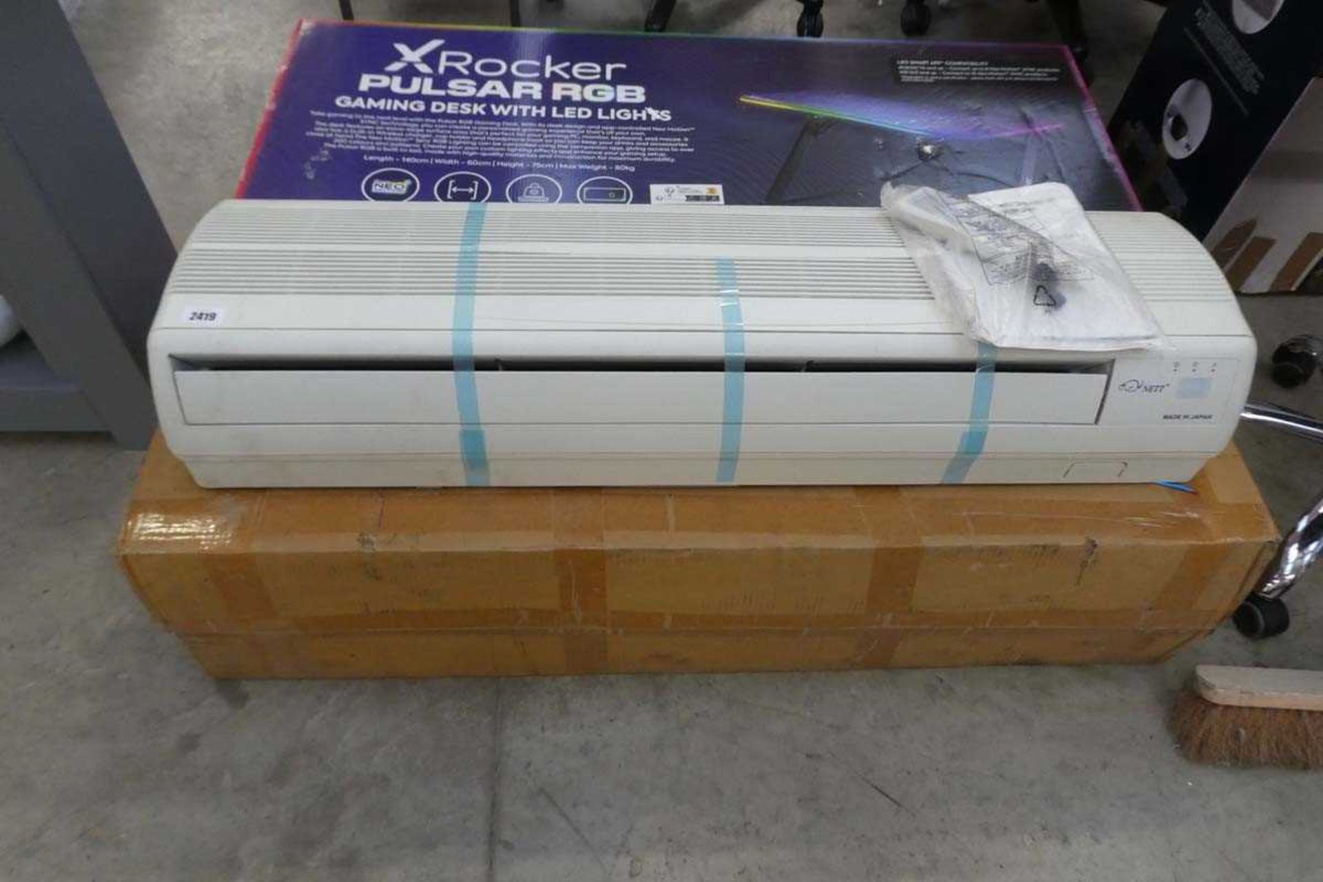 Ceiling mounted/ wall mounted air conditioning unit with box, remote and instruction manual