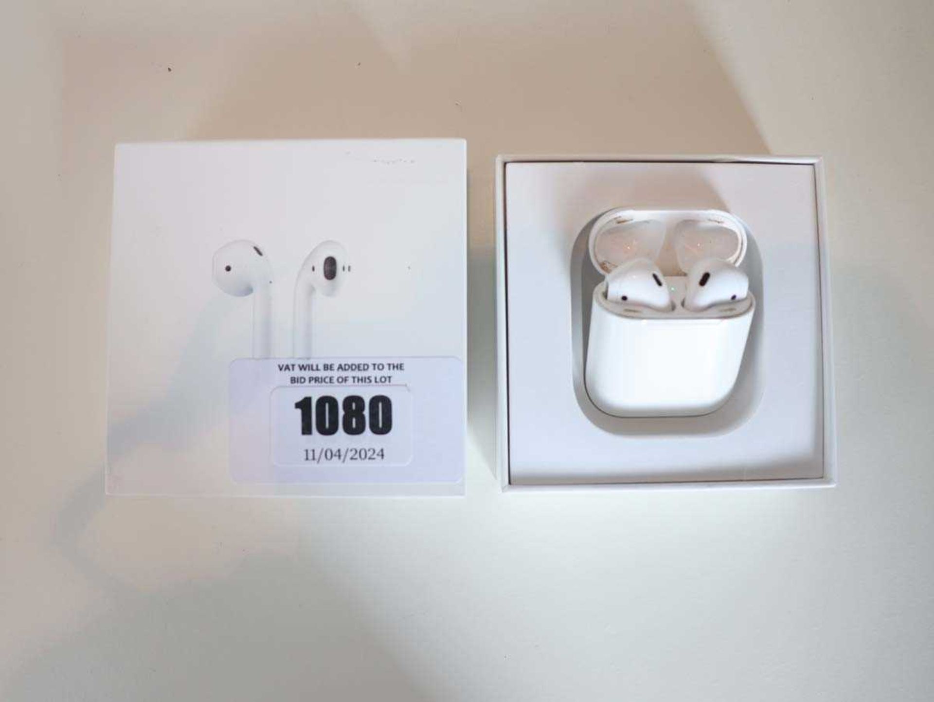 +VAT Apple AirPods with charging case and cable in box (MV7N2ZM/A) - Image 4 of 8