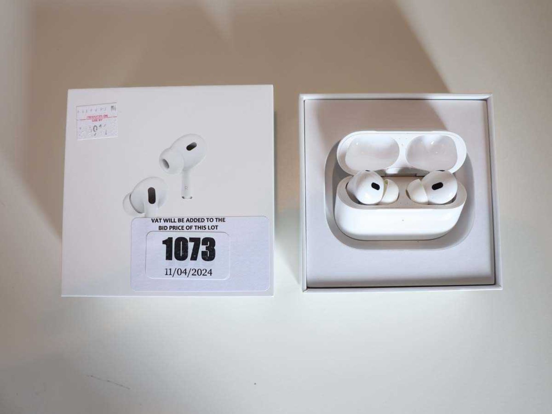 +VAT Apple AirPods Pro (2nd generation) with charging case and cable in box (MQD83ZM/A) - Image 3 of 8