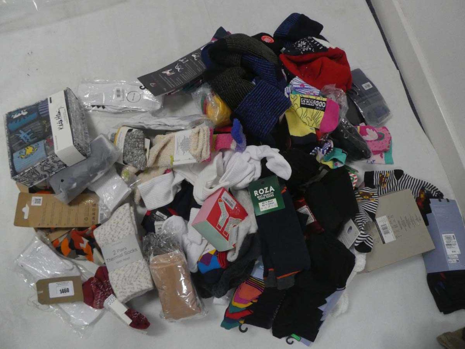 +VAT Selection of mixed paired socks