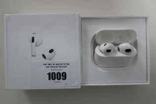 +VAT Apple AirPods (3rd Generation) with charging case and cable in box (MPNY3ZM/A)
