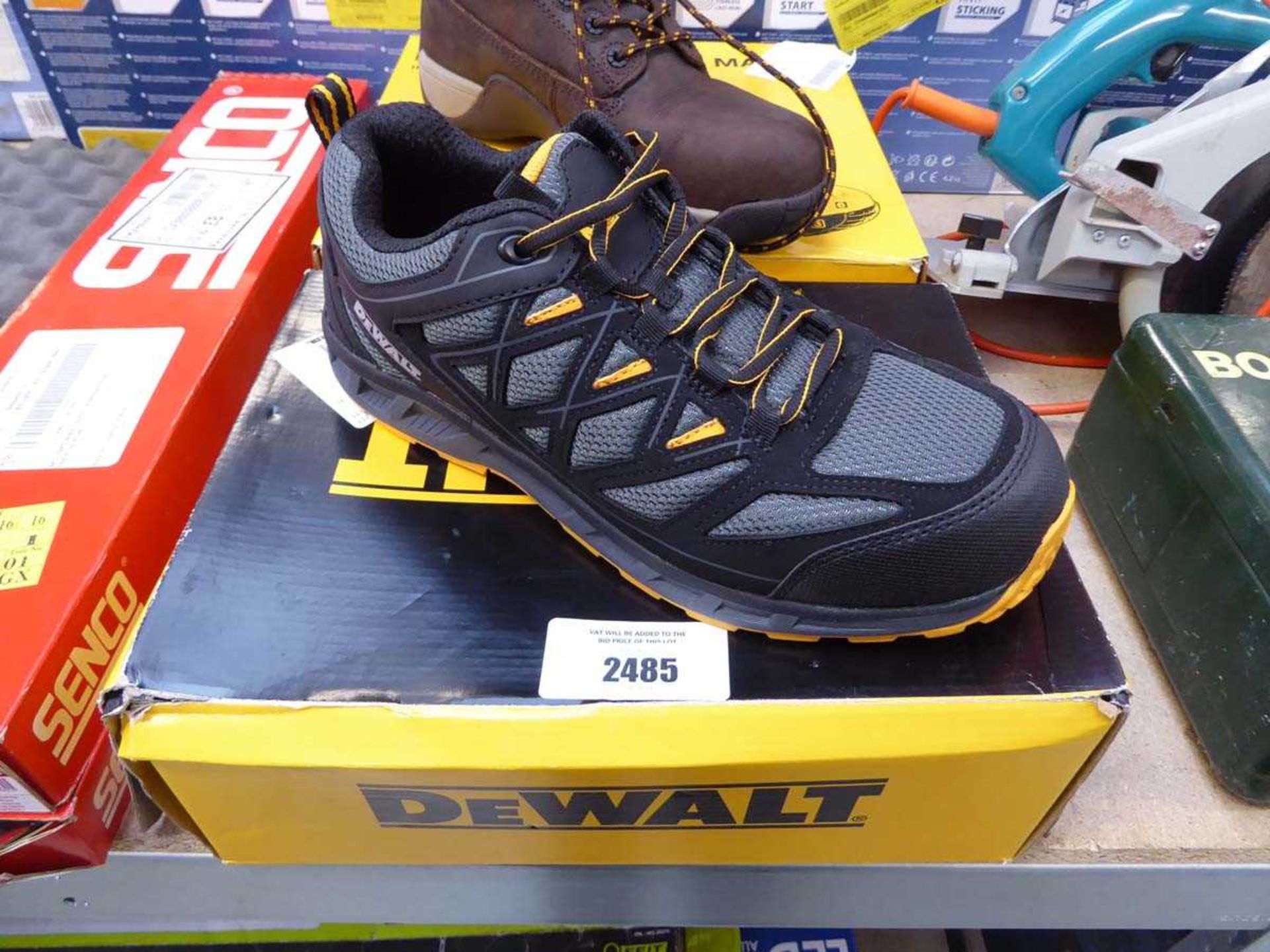 Boxed pair of DeWalt steel toe cap shoes (size 10)