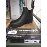 +VAT Boxed pair of Weatherproof ladies boots in black (size UK 6)