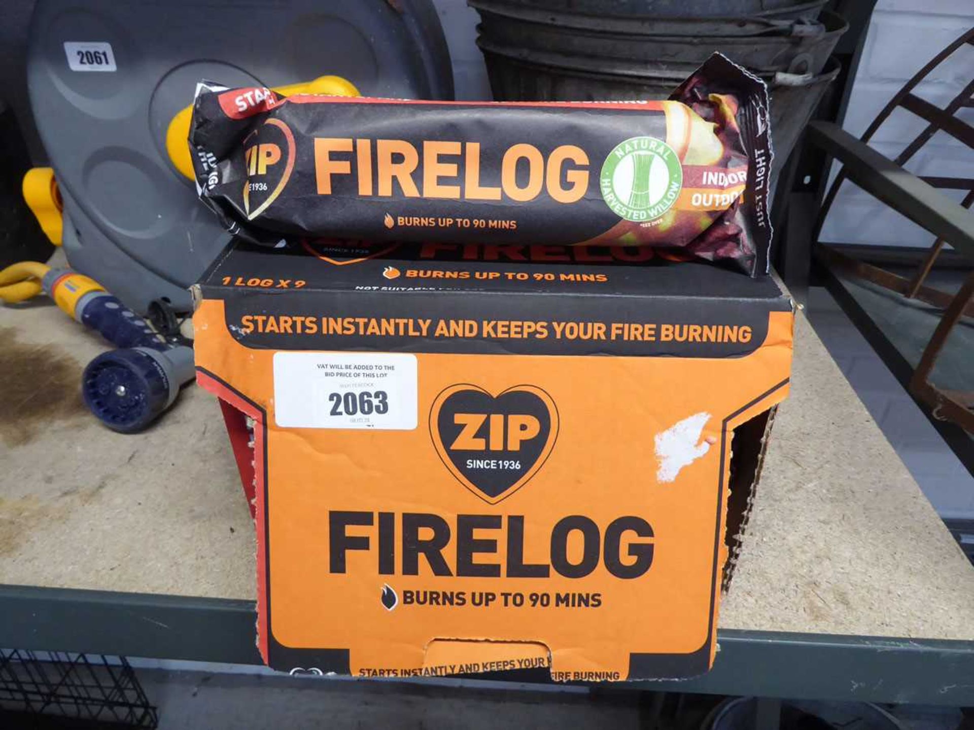 +VAT Quantity of Zip fire logs