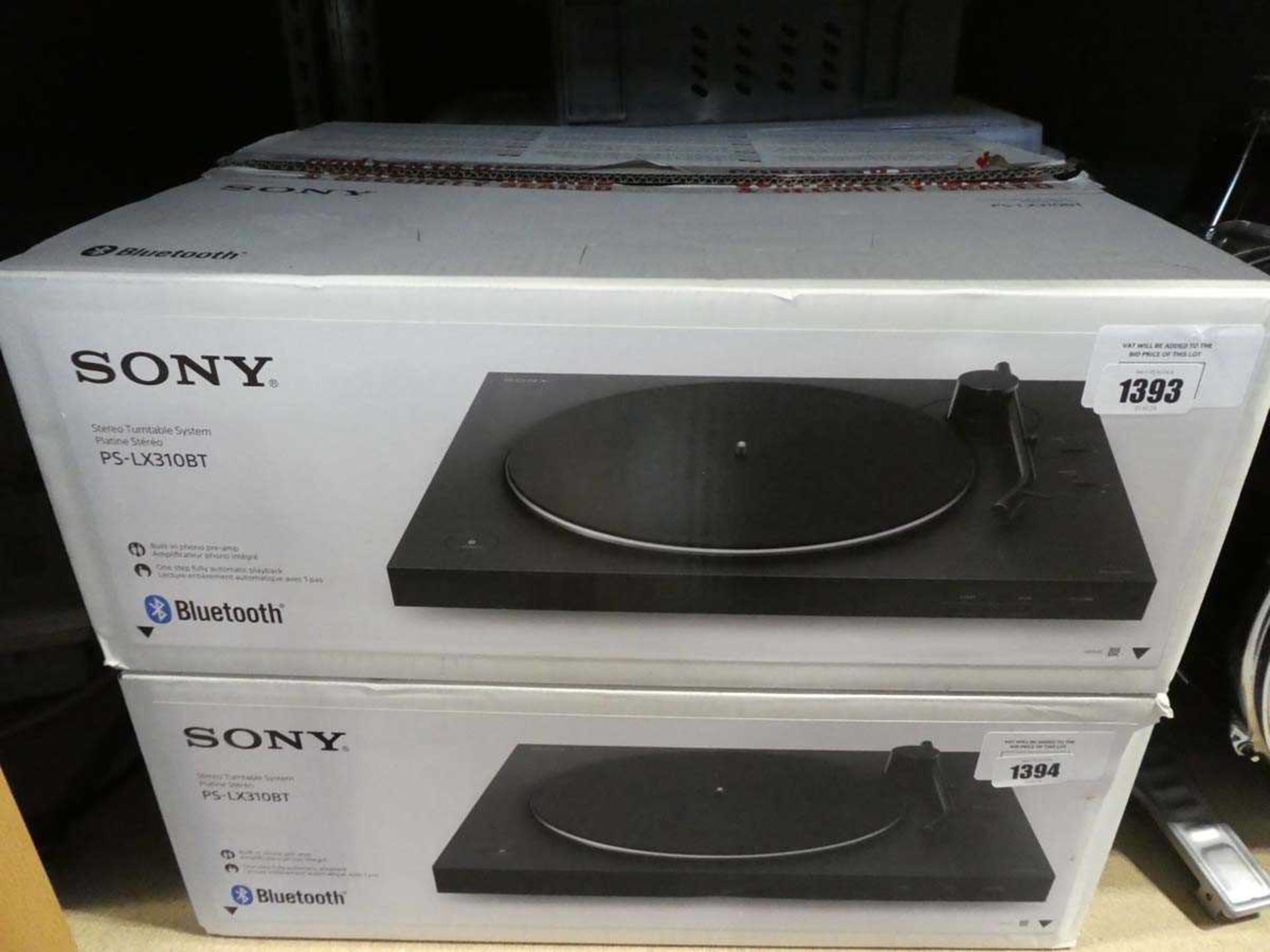 +VAT Boxed Sony stereo turntable system model PS-LX310BT