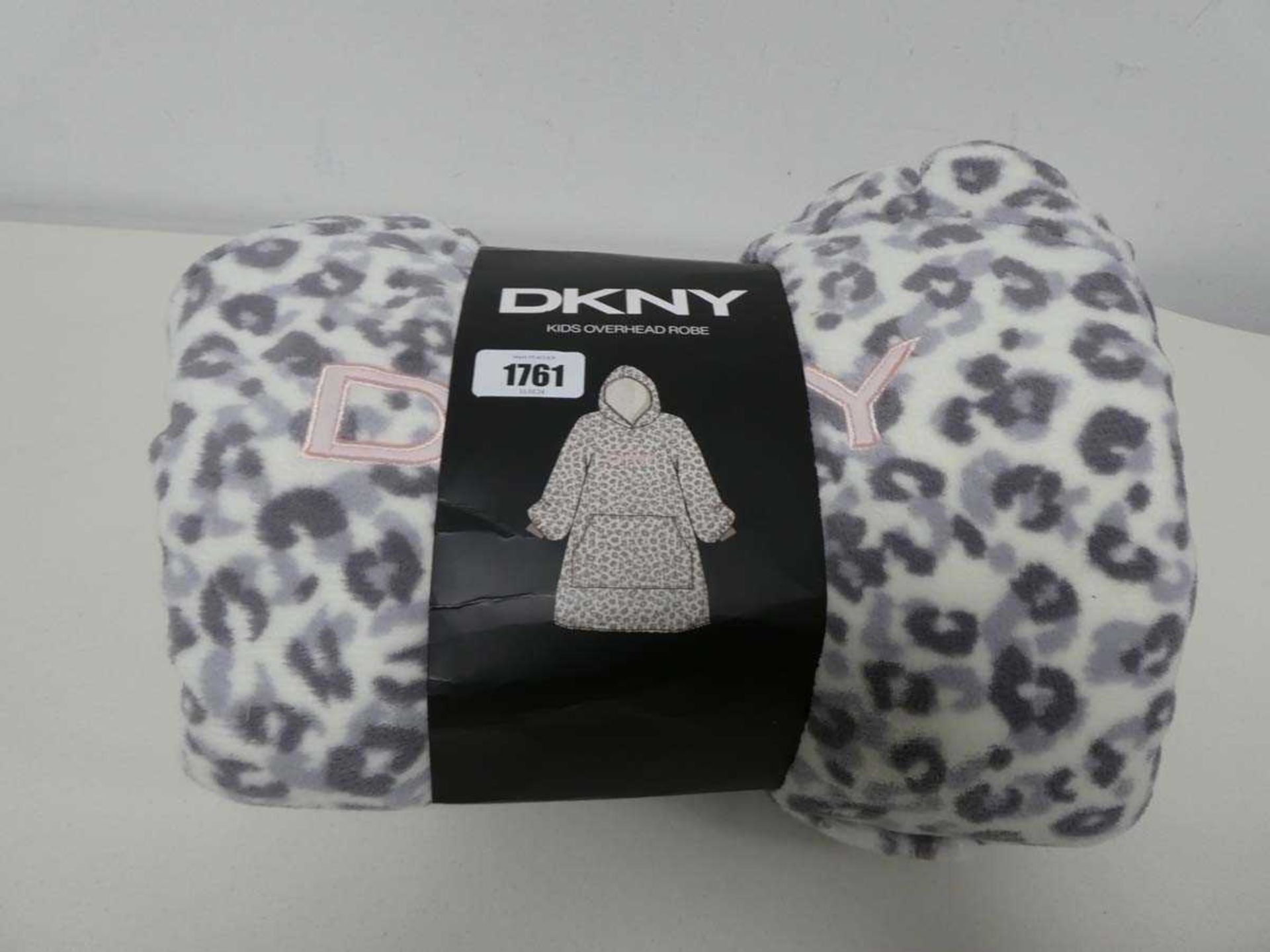 DKNY kids overhead robe in leopard print