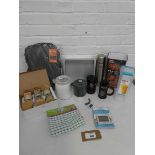 +VAT Various items incl. picnic basket, utensils pot, La Cafetiere, Bon Vivo smaller cafetiere,