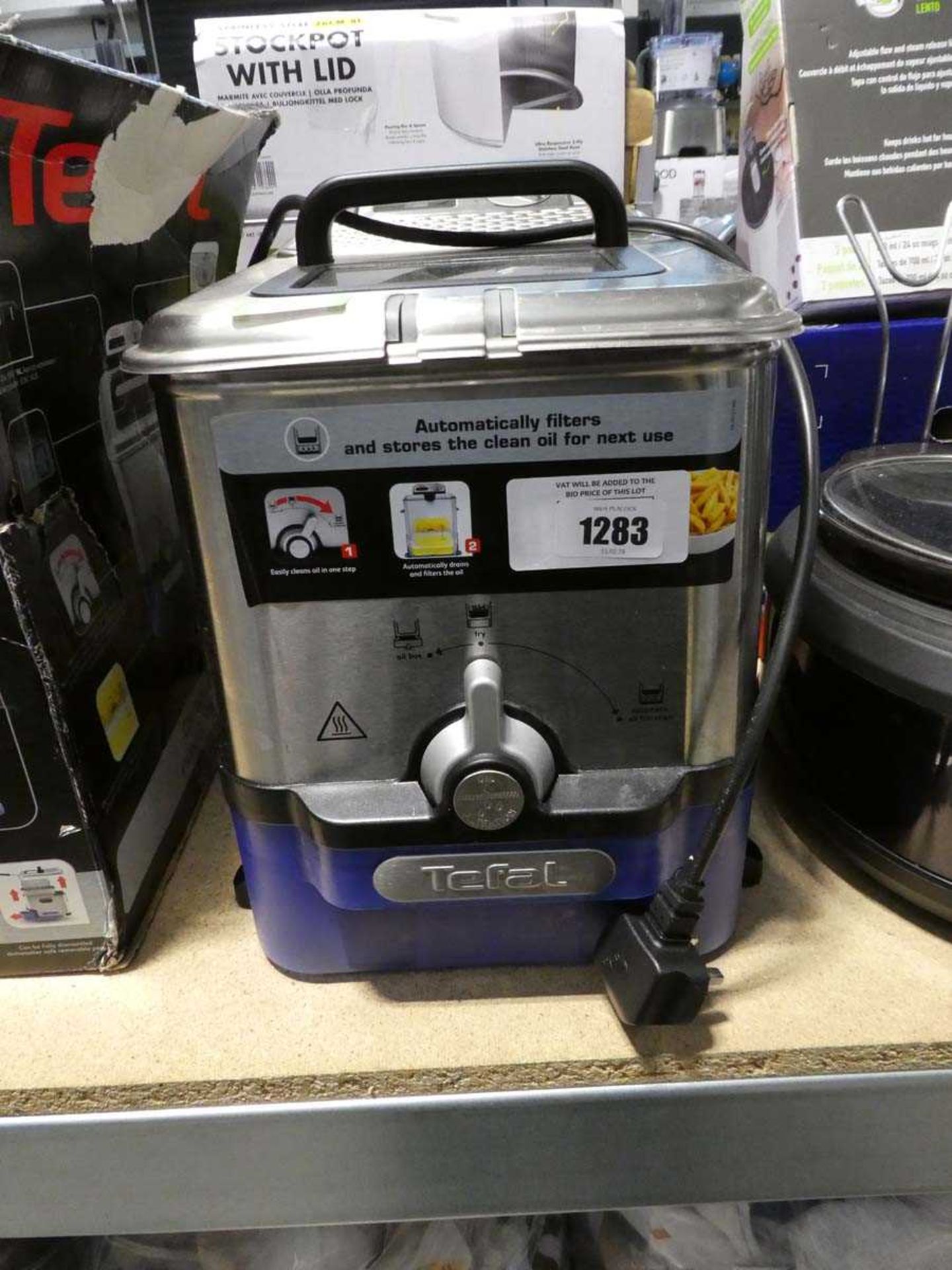 +VAT Tefal fryer - unboxed