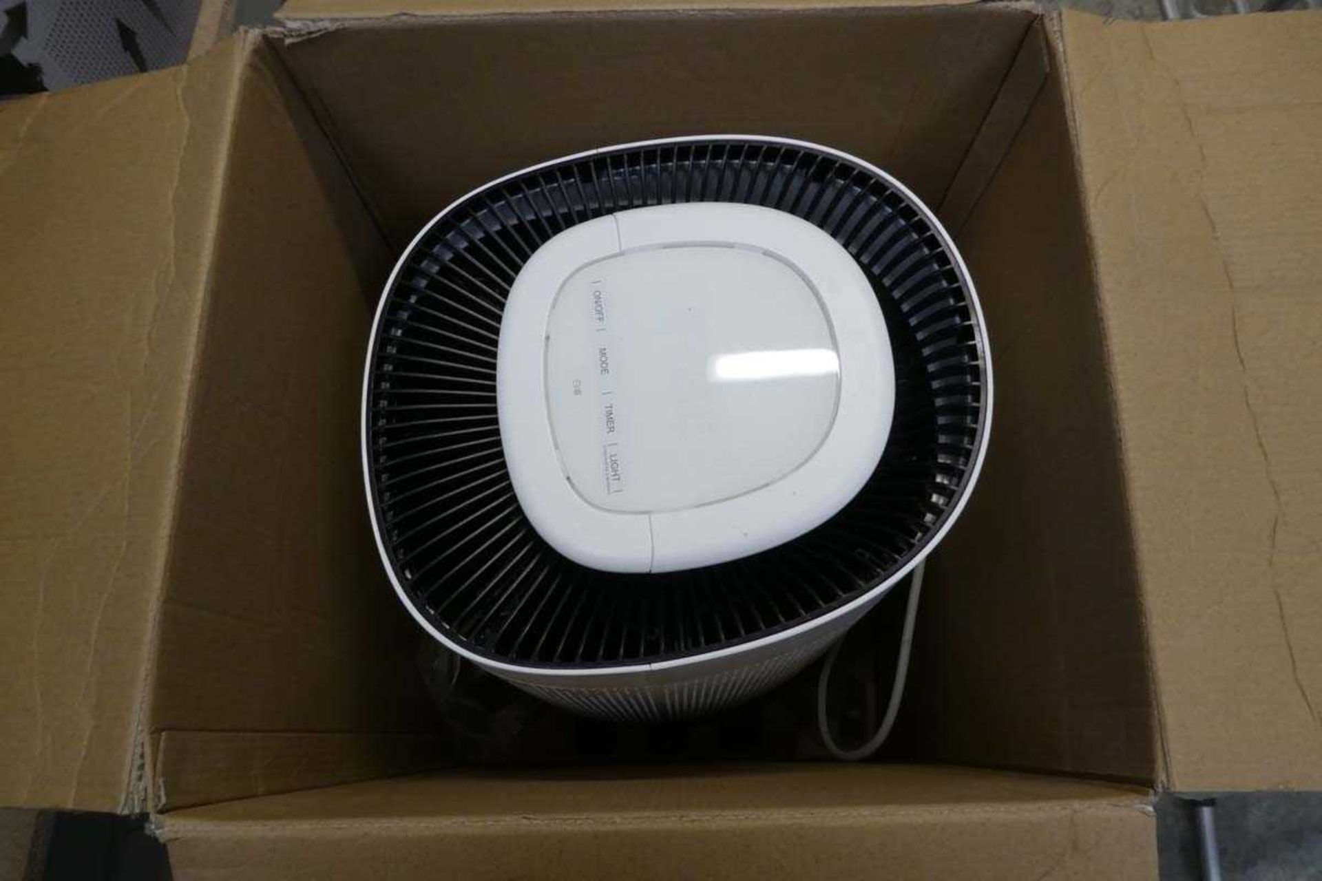 +VAT Boxed Meaco Clean air purifier - Image 2 of 2