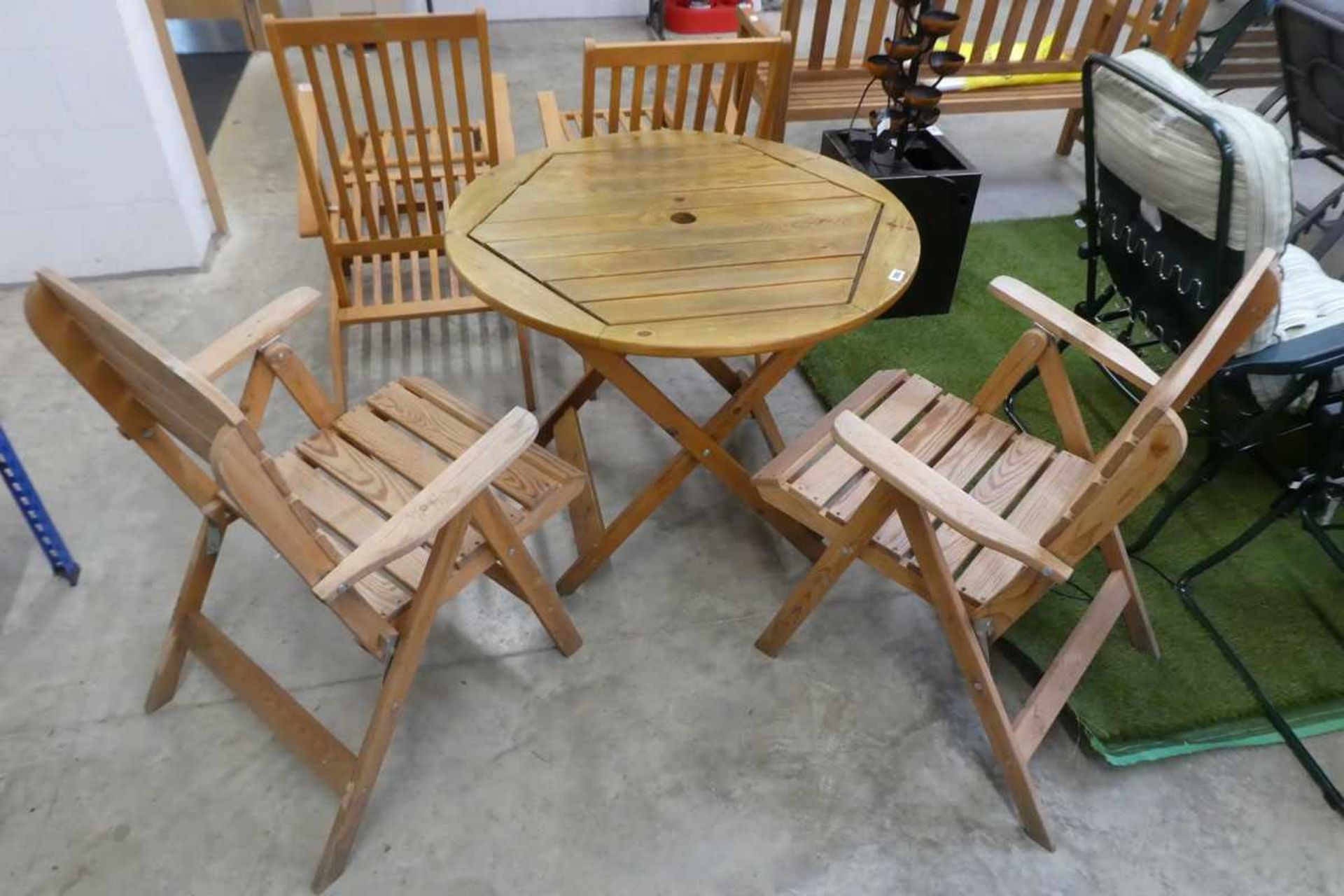 Wooden 3 piece garden sets comprising 2 folding garden armchairs and a table