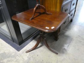 Single pedestal mahogany centre table