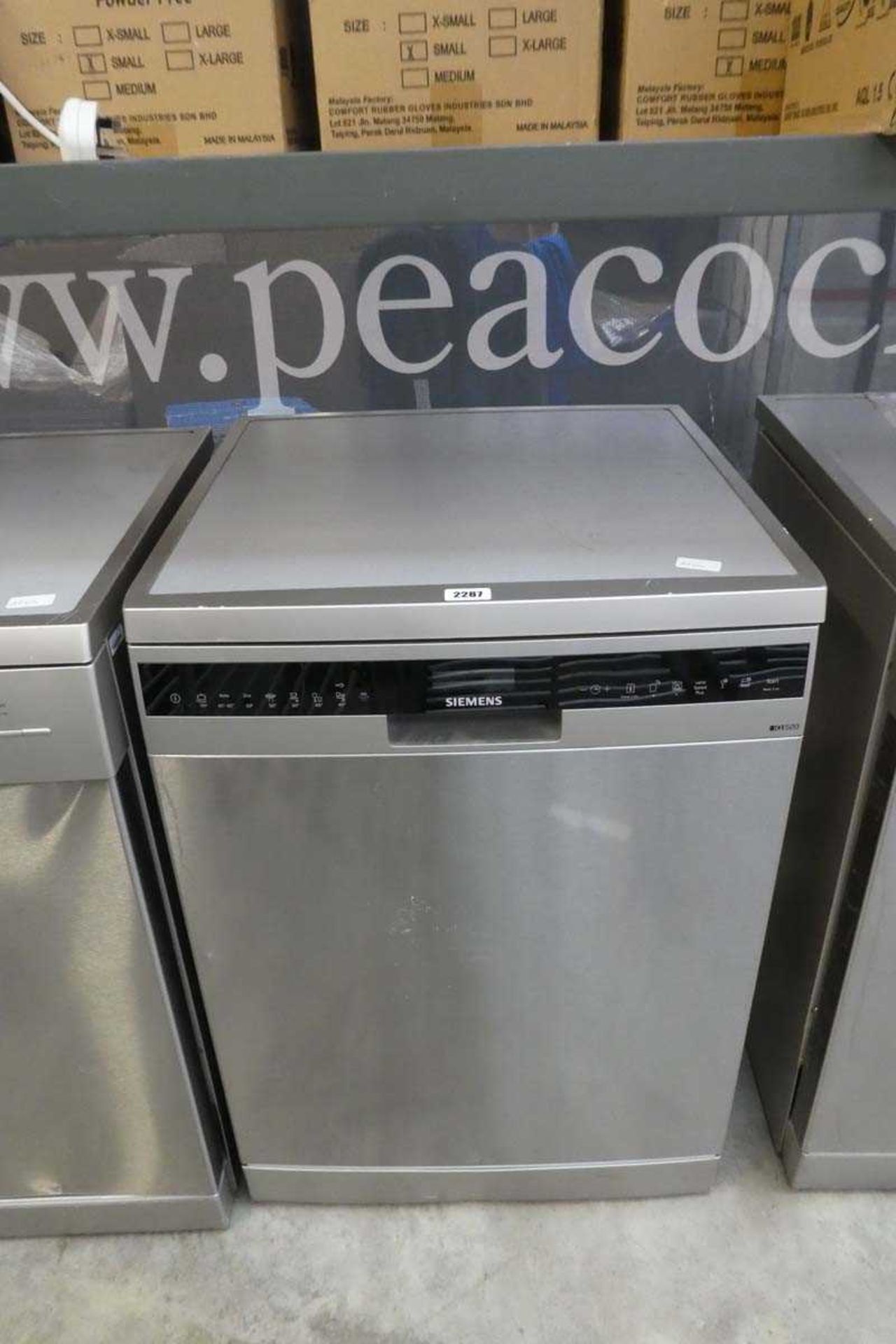 Siemens IQ 500 undercounter dishwasher