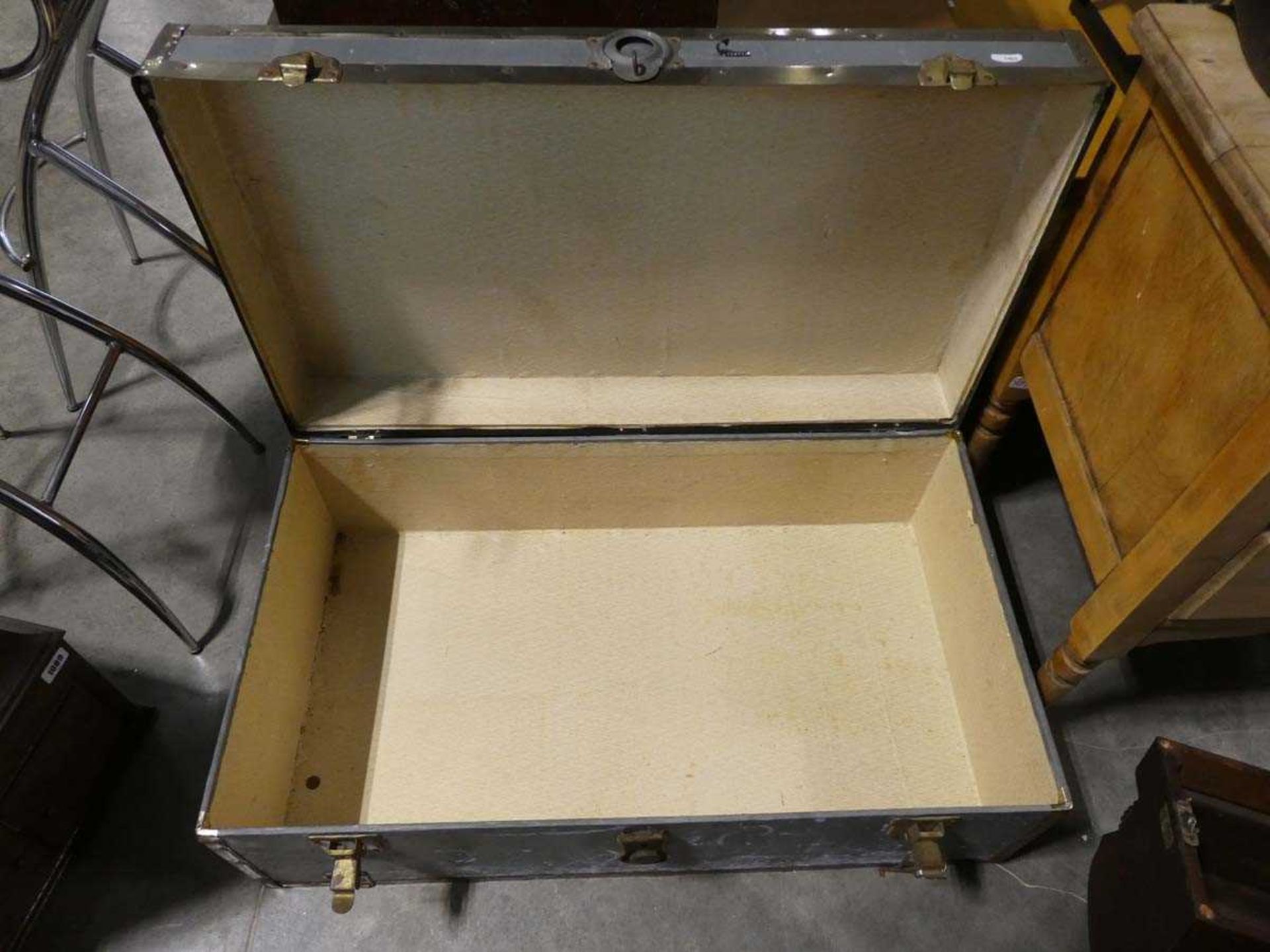 2 twin handled grey packing trunks - Image 4 of 4