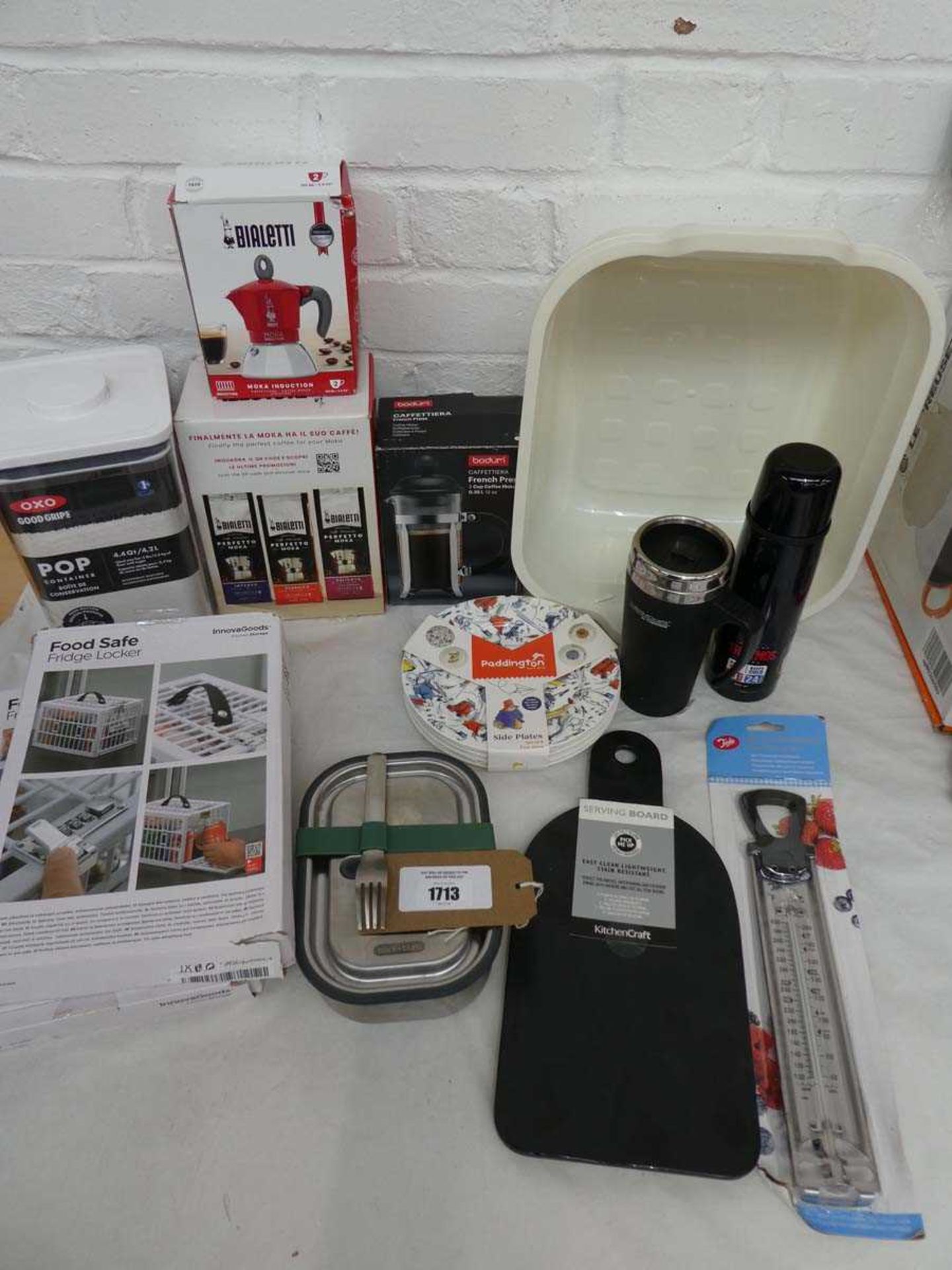 +VAT Various items to include OXO pop 4.2L container, 2 Bialetti cafetieres, washing up bowl,