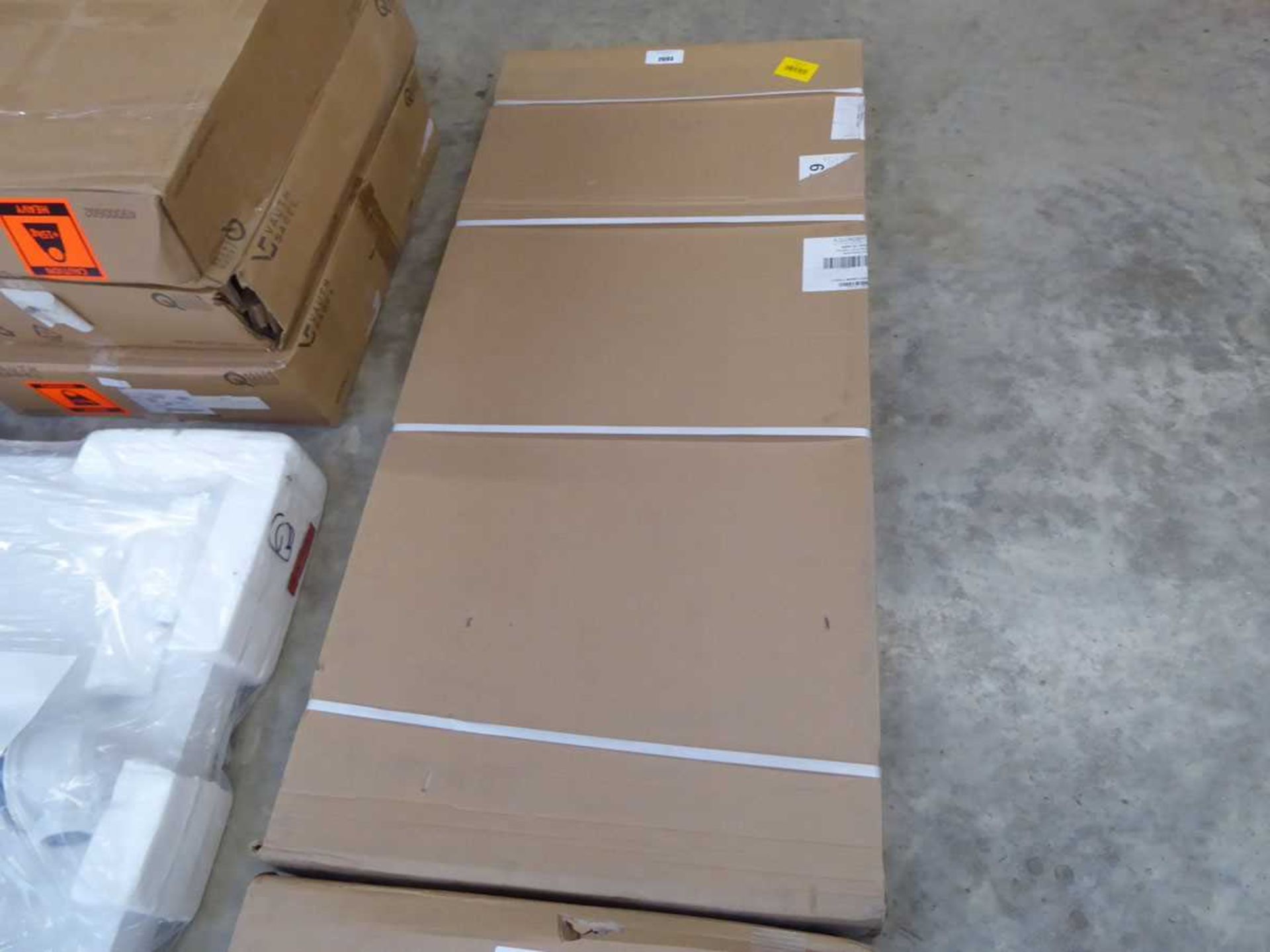 +VAT Boxed Auadry 10mm wall BackerBoard kit (1320(l) x 600(w) x 60(d))