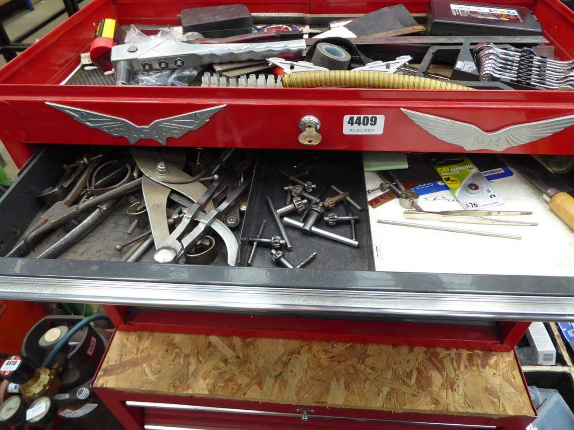 Large double drawer toolbox containing assorted tools inc., spanners, pot riveters, files, blades, - Image 3 of 5
