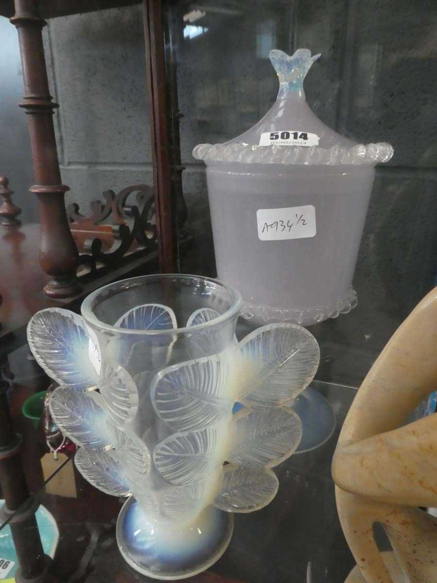 2 vaseline glass vessels