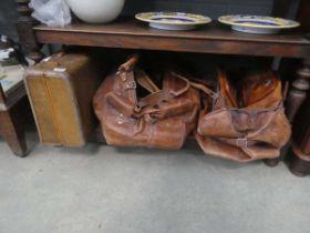 5 leather holdall plus a case