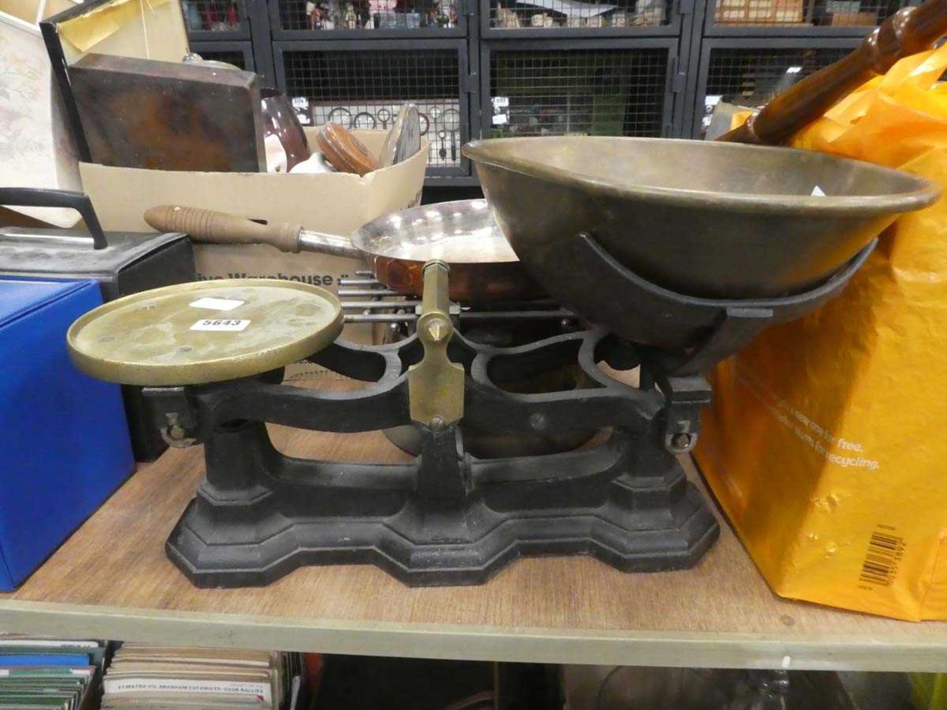 Set of kitchen scales plus burner and frying pan