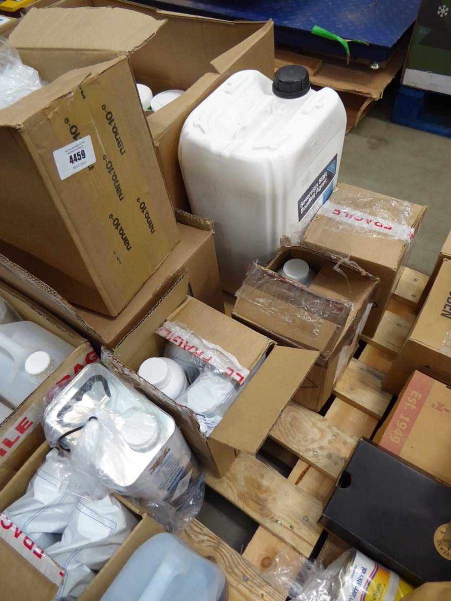 +VAT Pallet containing hand sanitiser, walkers green concentrate drain cleaner and various other - Image 4 of 4