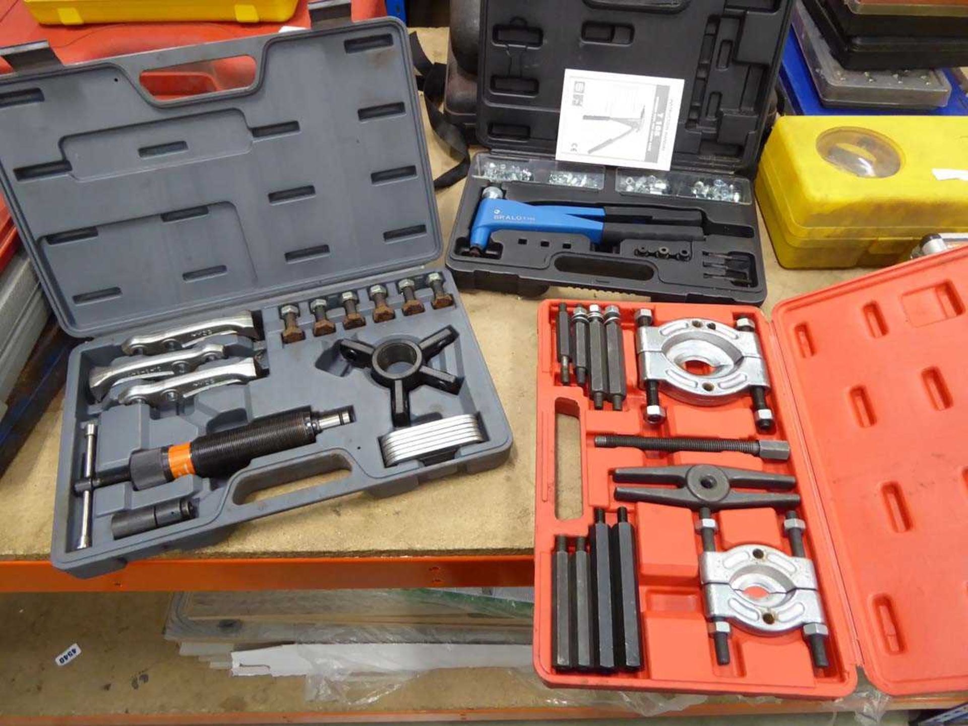 Bralo riveting tool set, Draper puller kit and a red boxed puller kit