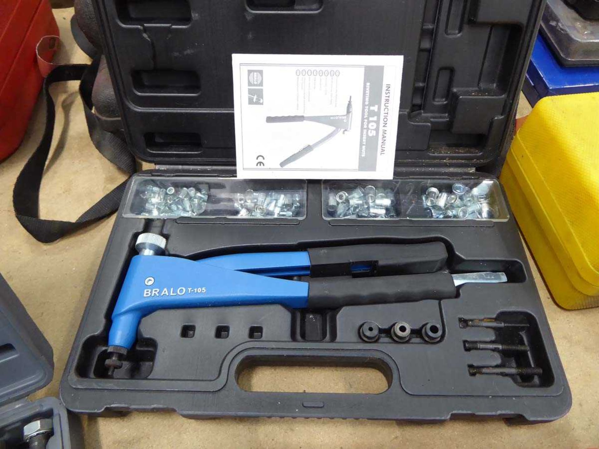 Bralo riveting tool set, Draper puller kit and a red boxed puller kit - Image 3 of 5