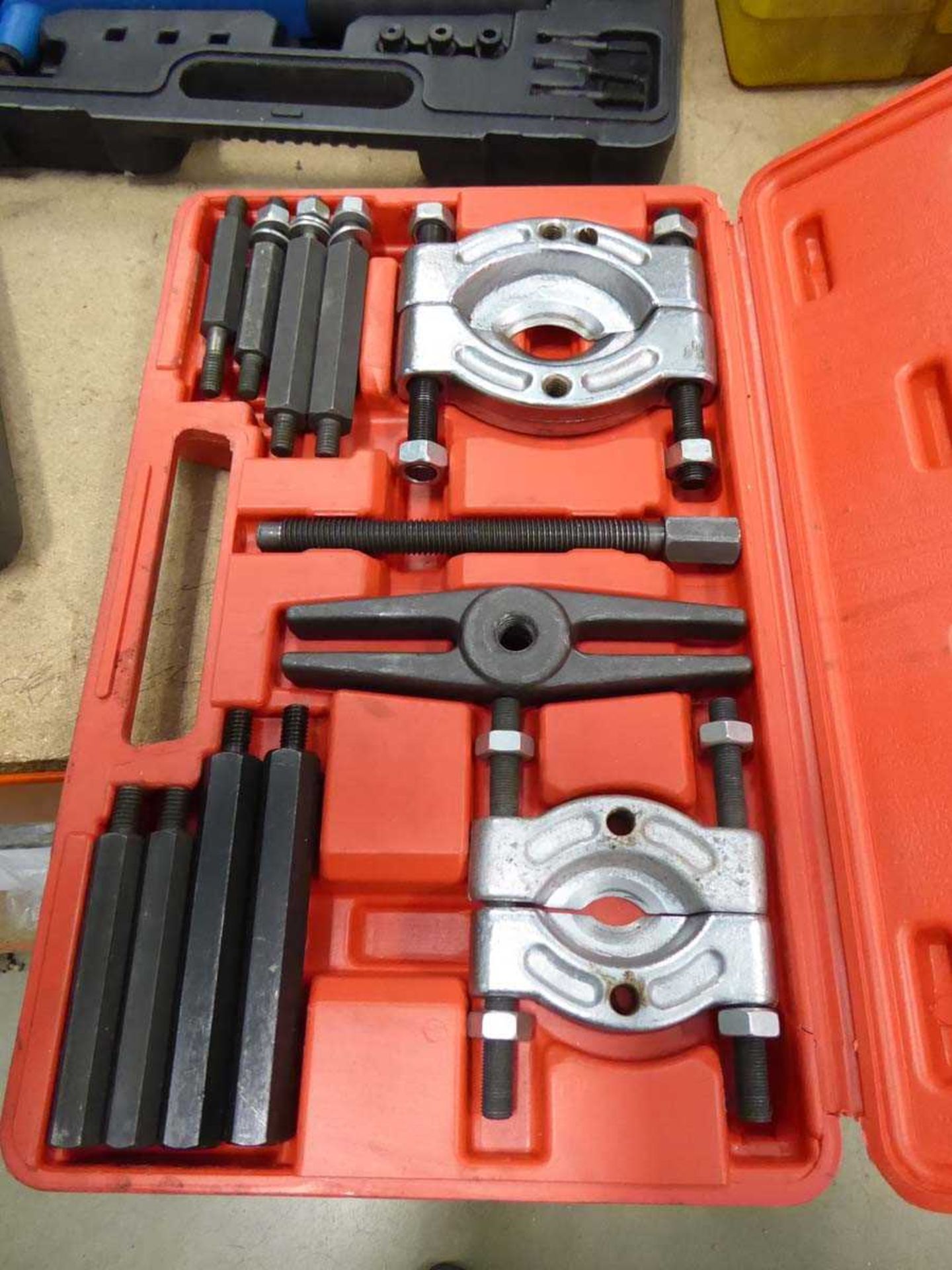 Bralo riveting tool set, Draper puller kit and a red boxed puller kit - Image 2 of 5