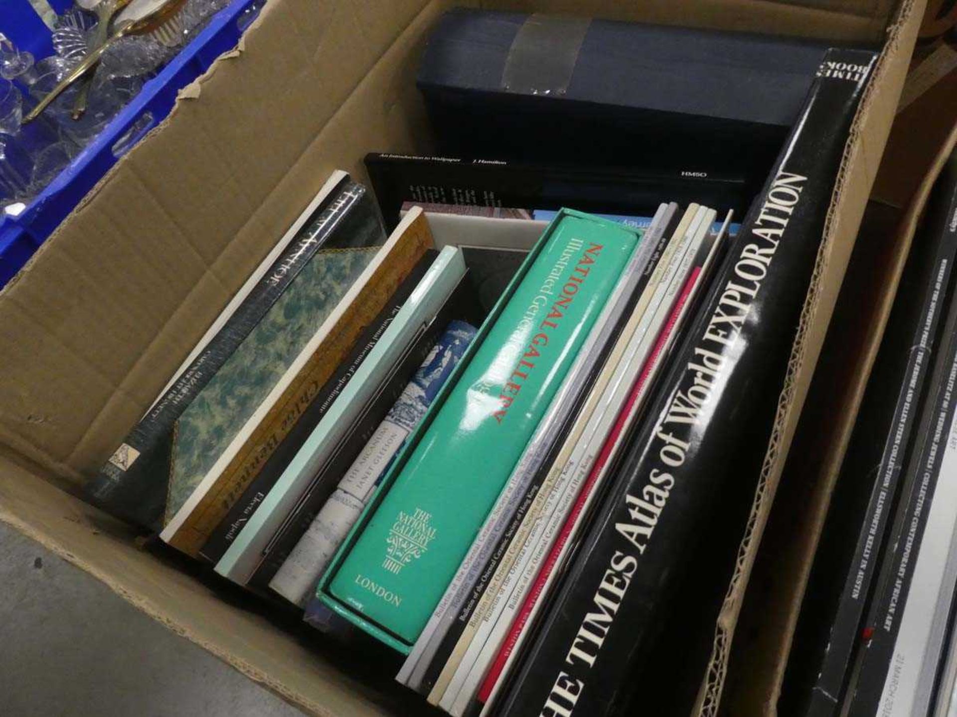 8 boxes containing qty of art and antique reference books - Image 7 of 7