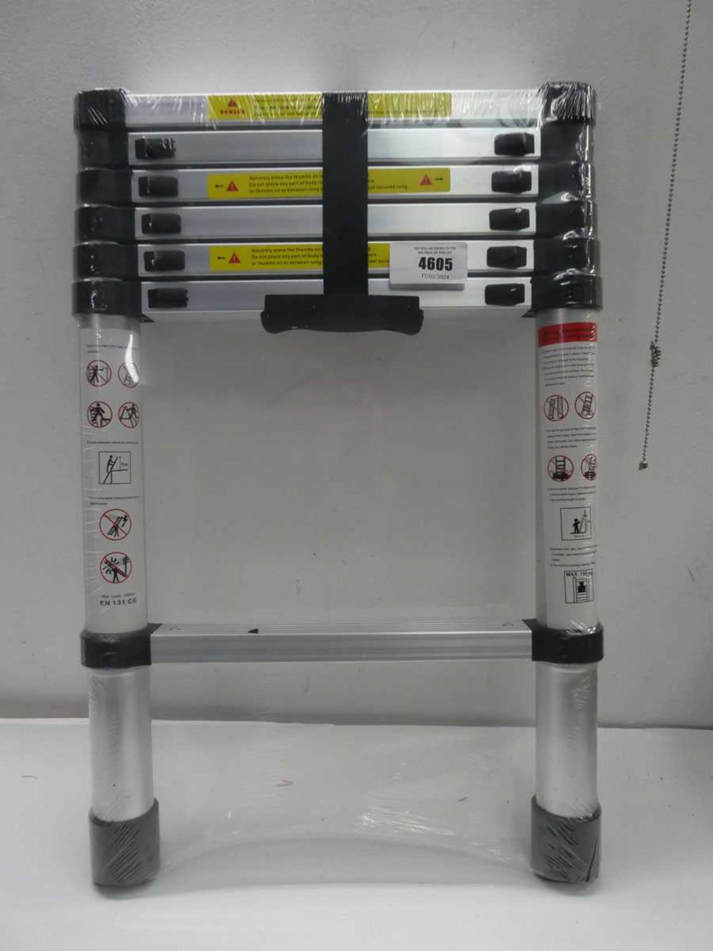 +VAT Single side 2M telescopic ladder