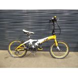 P18 Visc fold-up yellow and white bike