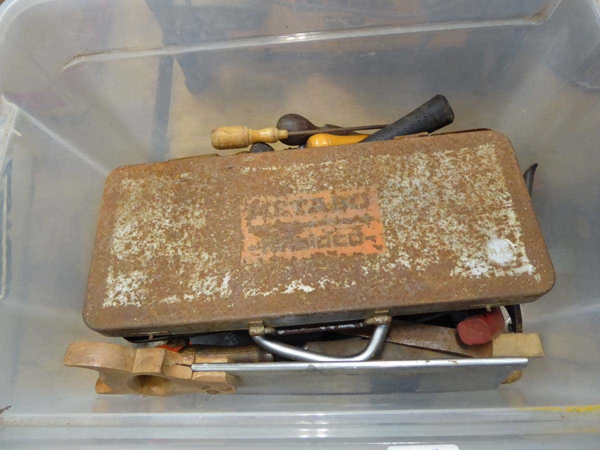 Plastic box containing socket set, saws, files, hammers, tools etc. - Image 3 of 3