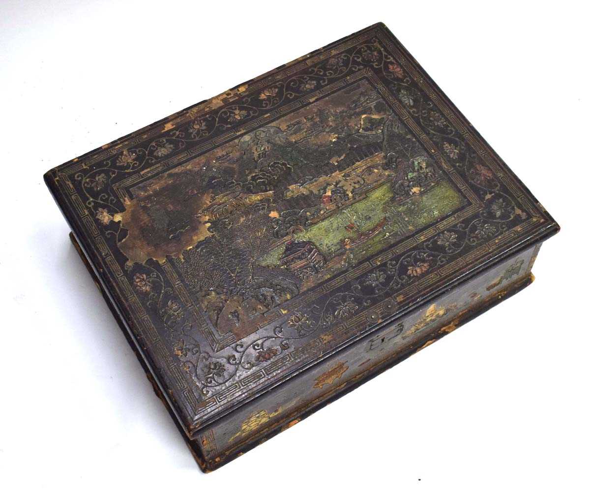 A Chinese Export table top work box, relief decorated with a mountainous landscape, w. 54 cm, - Image 6 of 7