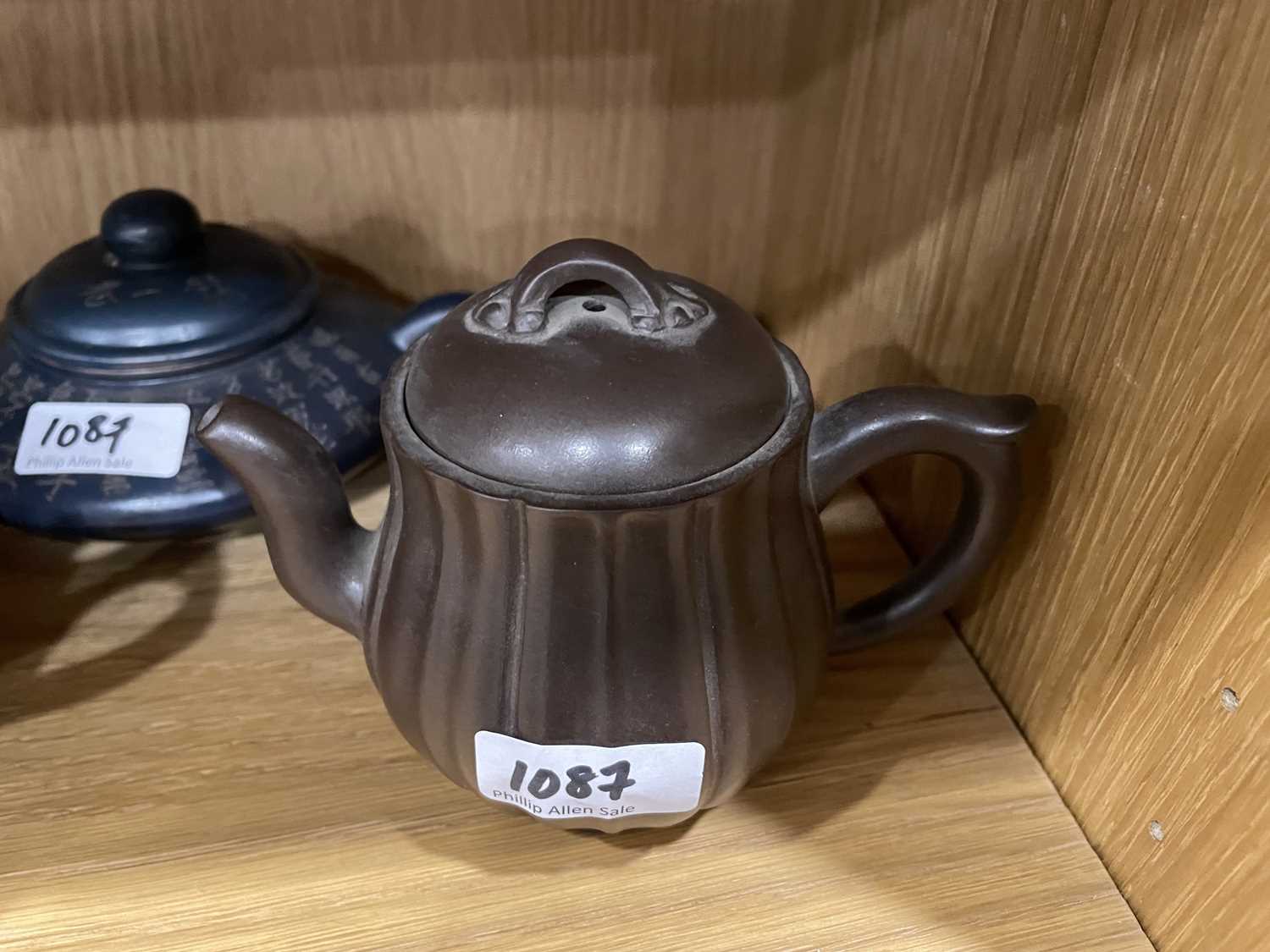 Thirteen Yixing teapots including a double chamber example, h. 10 cm, w. 21 cm, d. 8 cm, various - Image 12 of 18