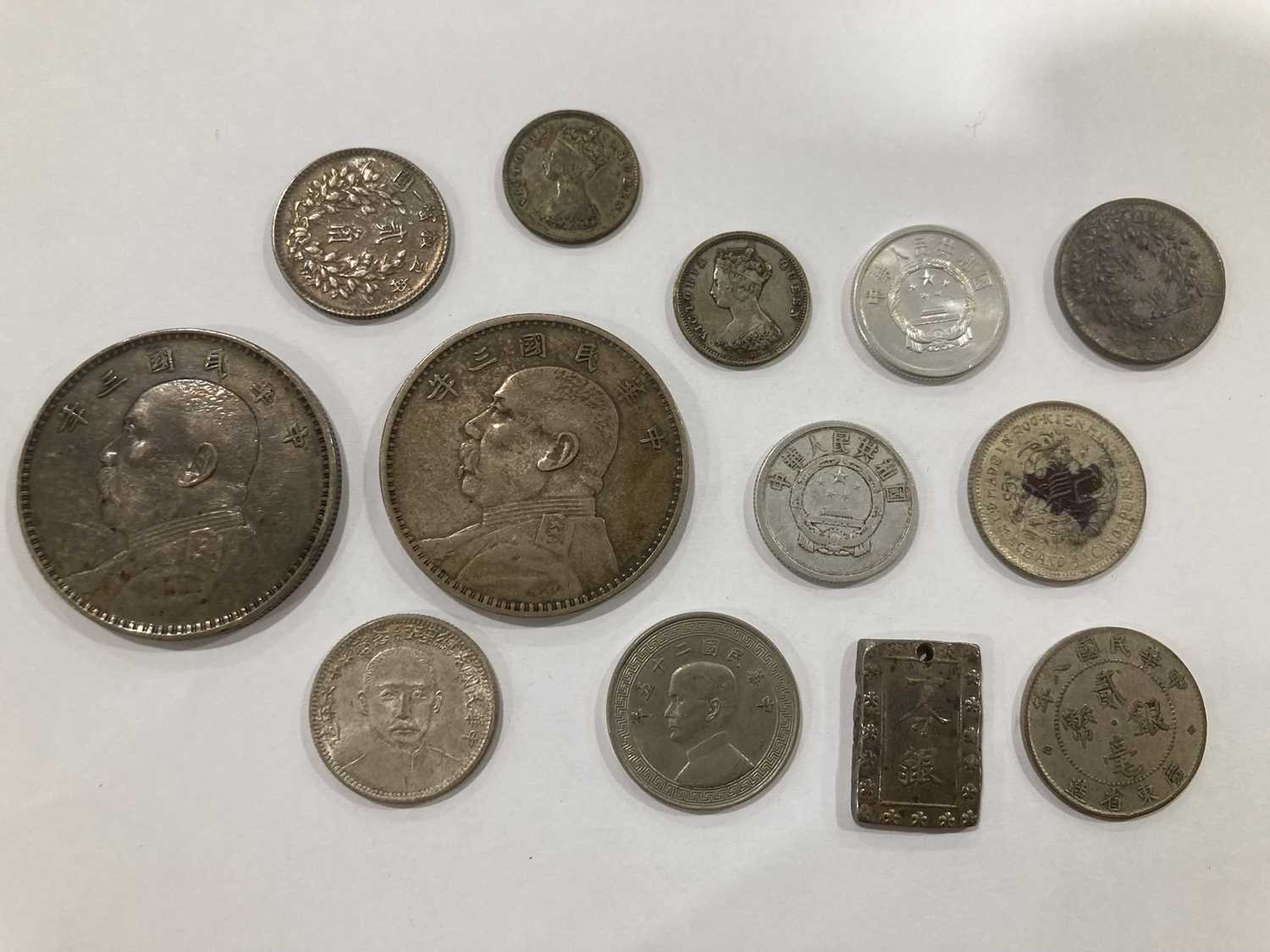 A group of 18th century and later Chinese coinage and banknotes (approx. 100 items) *from the - Image 29 of 54