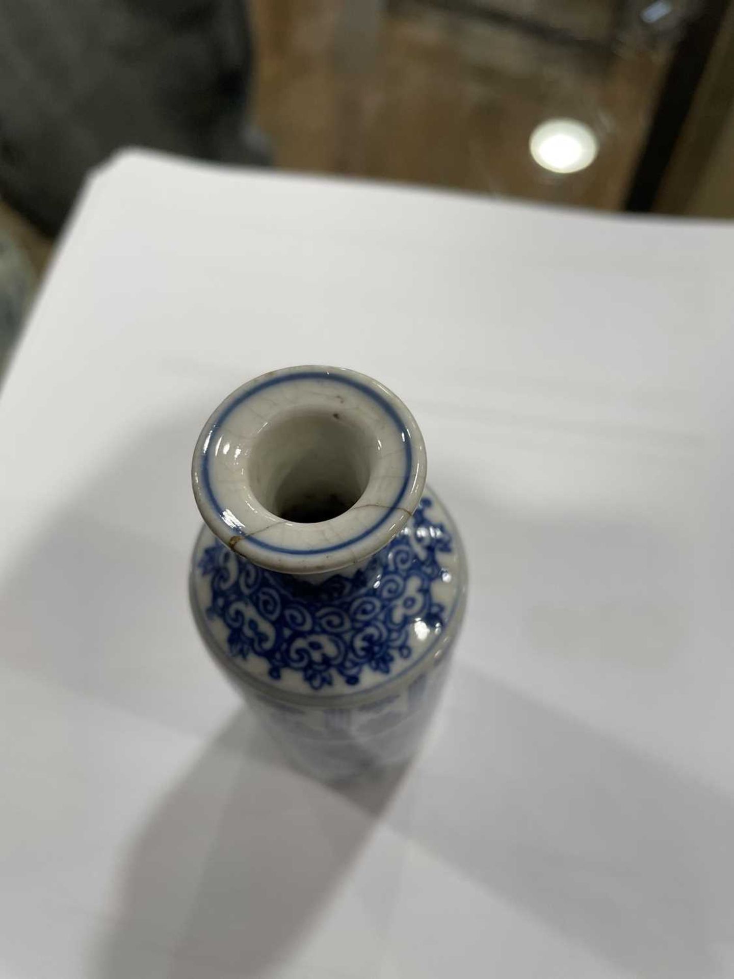 A mixed group of Chinese and other blue and white ceramics including beads, lidded vases, caddies - Image 31 of 82