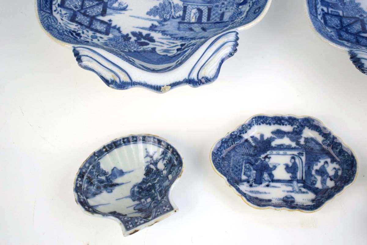 A Chinese blue and white leaf shaped dish decorated with an extensive landscape within a foliate - Image 4 of 12