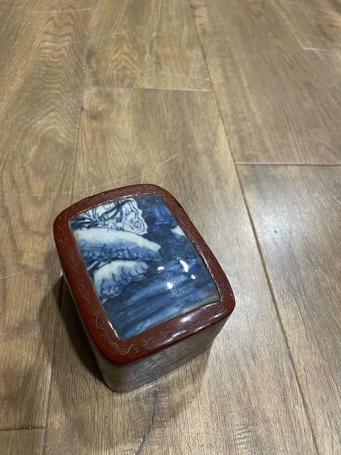 A Japanese lacquer work charger decorated with a view of Mount Fuji, d. 33 cm, together with a - Image 27 of 46