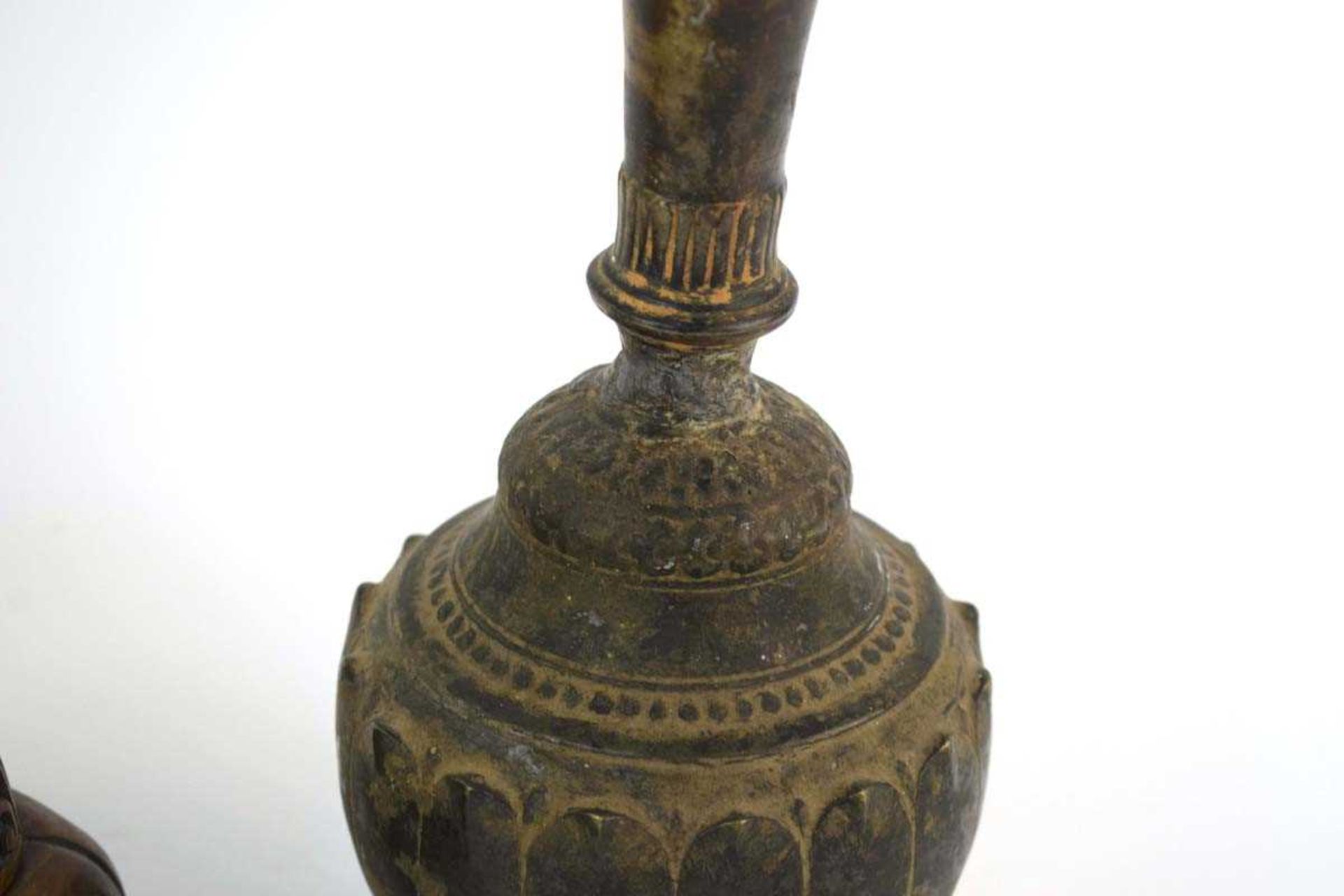 A Meiji covered censer of squat form relief decorated with blossoming branches and birds, - Bild 3 aus 25