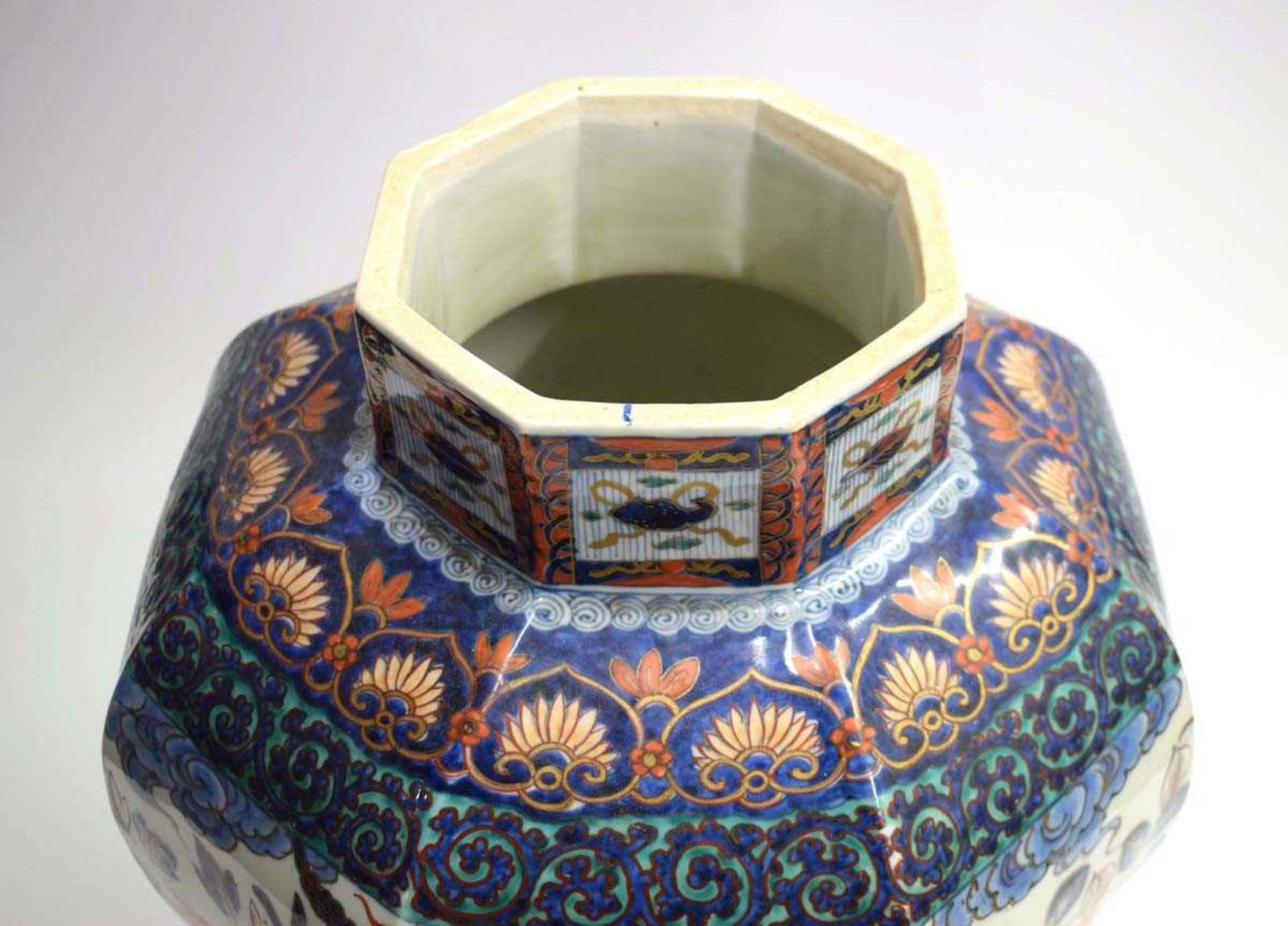 A Chinese covered jar of shouldered octagonal form decorated in the imari palette with exotic - Image 3 of 6