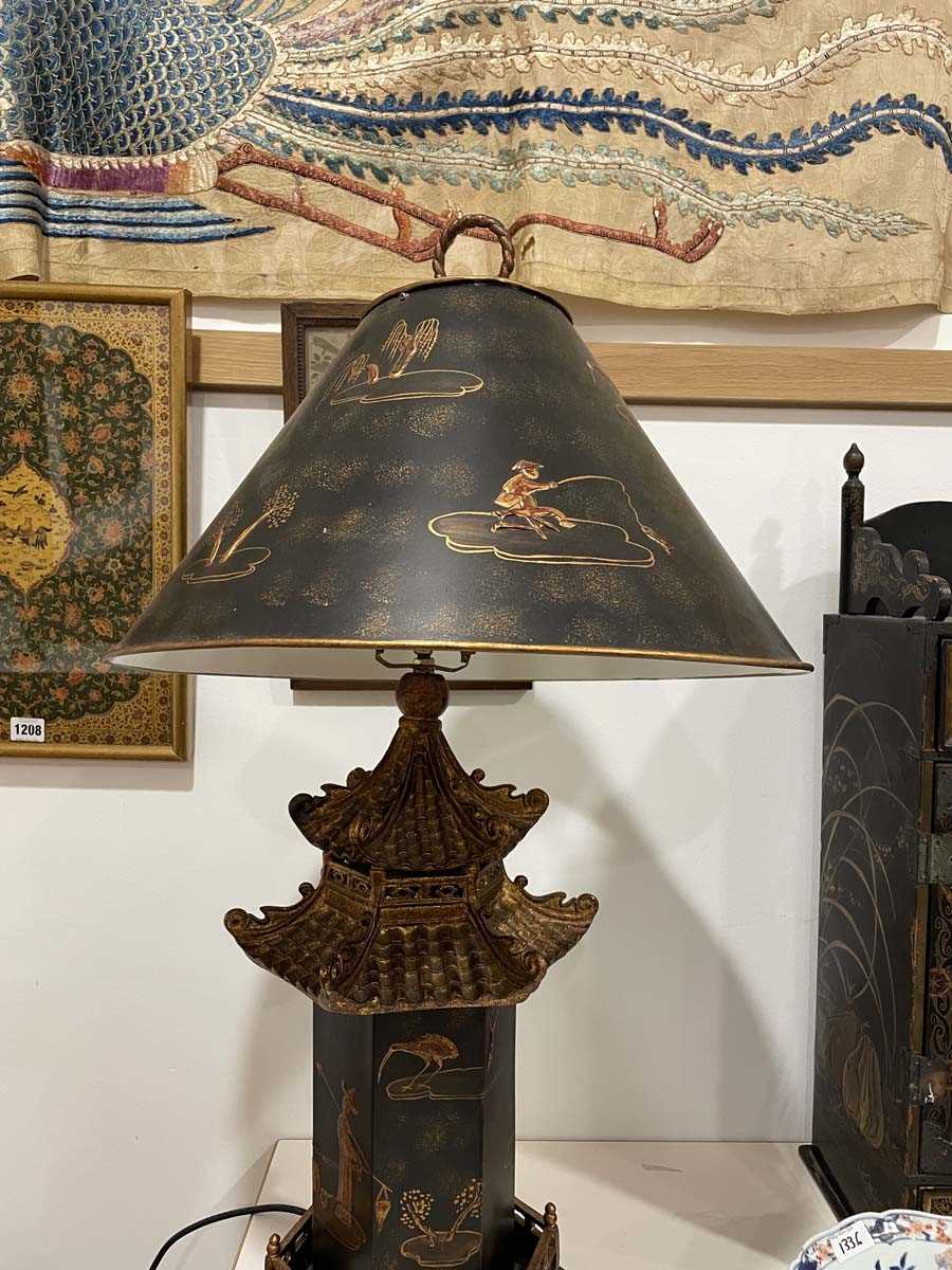 A pair of late 20th century chinoiserie table lamps, the black shades with gilded relief detail over - Image 6 of 17