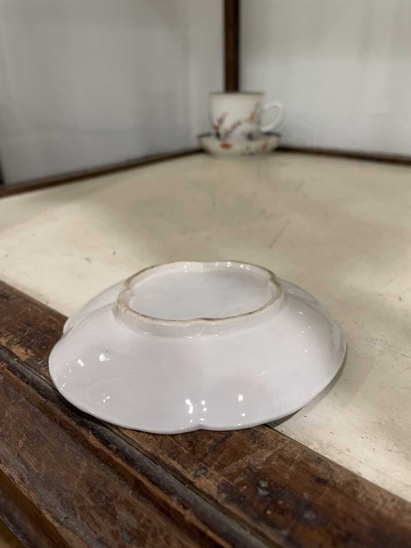 Twelve matching Chinese and other tea bowls, cups and saucers, each decorated in a different - Image 57 of 114