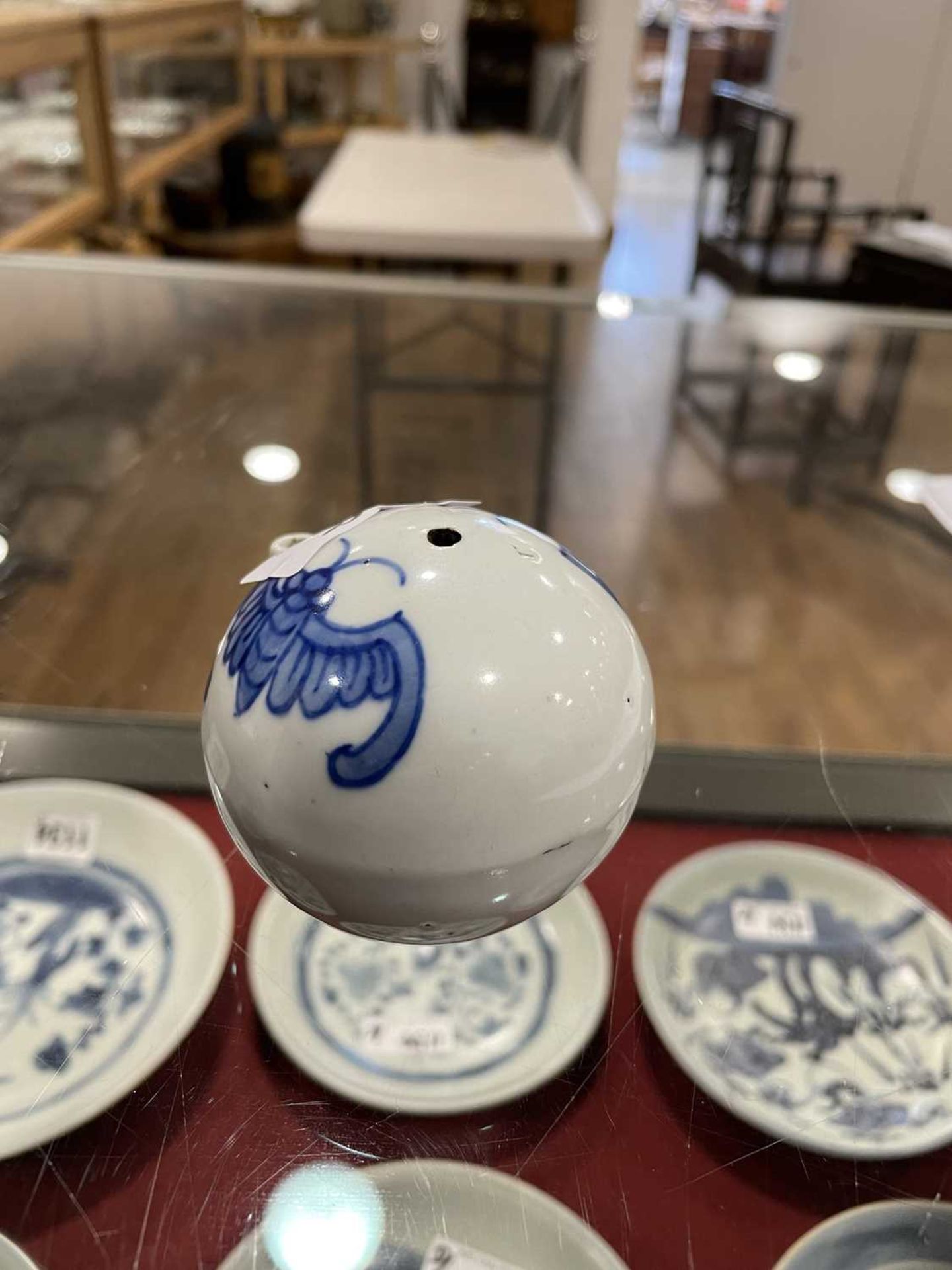 A mixed group of Chinese and other blue and white ceramics including beads, lidded vases, caddies - Image 64 of 82