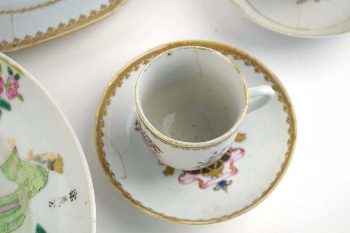 A Chinese Export armorial dish, decorated in coloured enamels with traditional figures and the (?) - Image 9 of 41