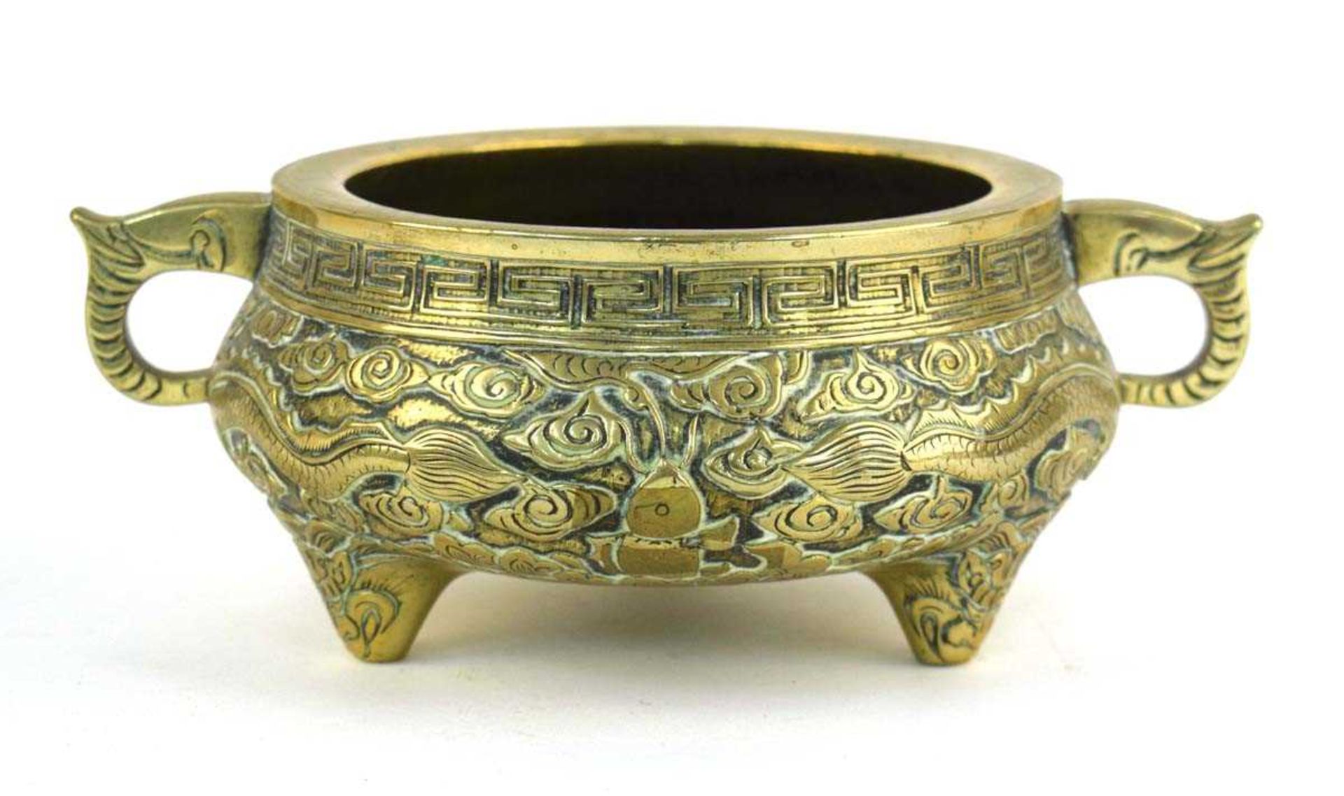 A 19th century Chinese bronze two handled censer relief decorated with stylised dragons on three - Bild 2 aus 15