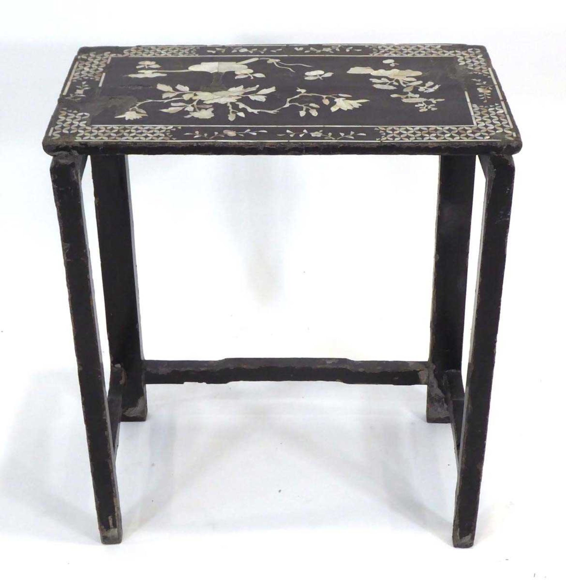 A 19th century Chinese Export (?)huanghuali and lacquered nesting table inlaid with mother-of- - Image 2 of 3