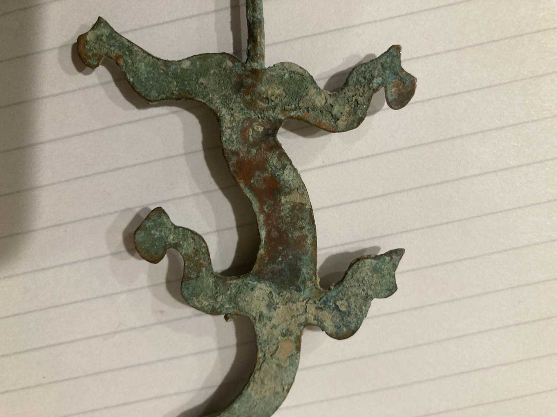 An archaic Chinese green patinated bronze figure modelled as a horse, h. 8 cm and a further group of - Image 6 of 19