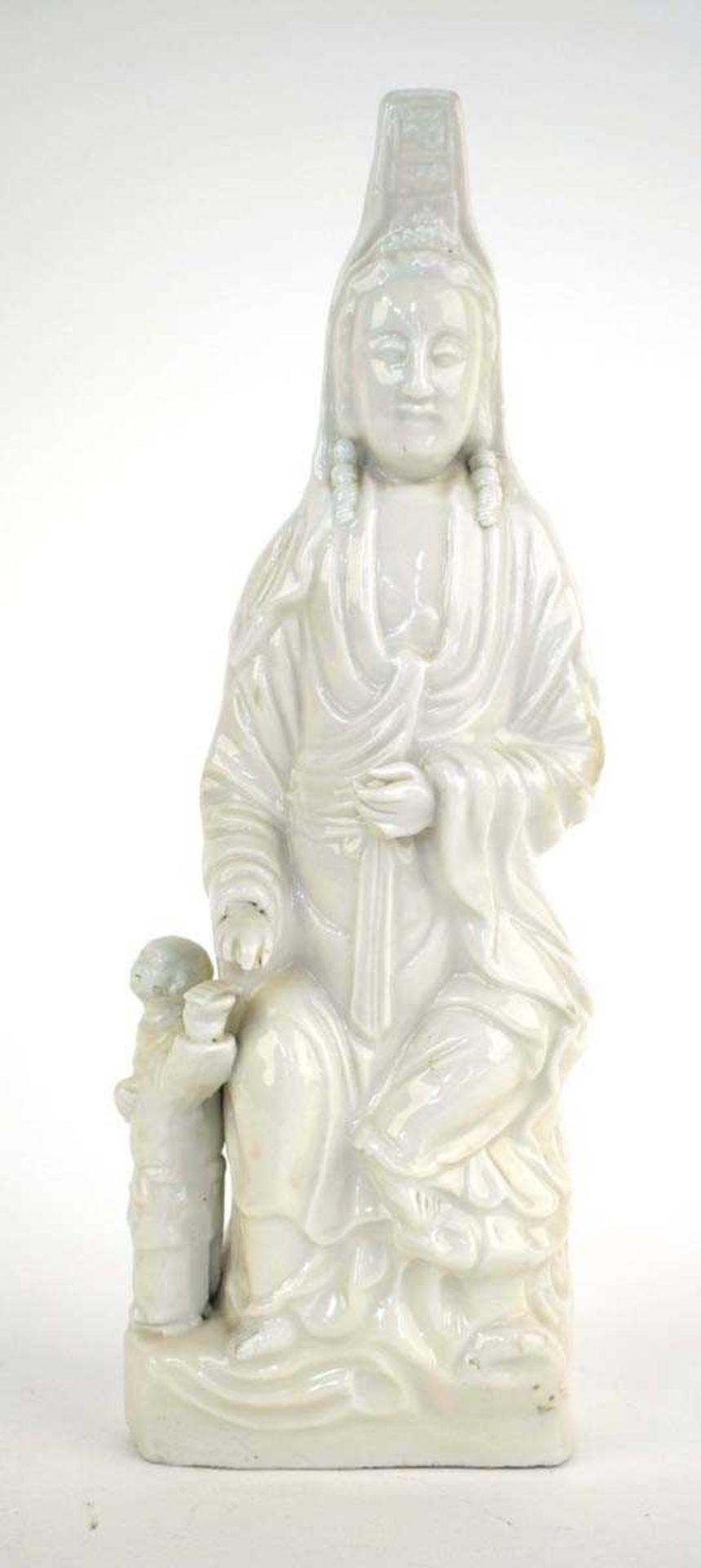 A Chinese blanc de chine figure modelled as Guanyin and her infant companion, h. 32 cm, w. 11 cm, d. - Image 2 of 11