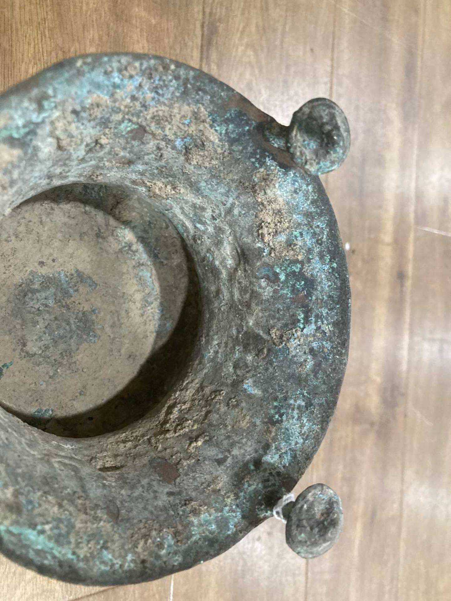 A Chinese green patinated bronze incense burner of tripod form, probably 18th century, h. 21 cm, - Bild 27 aus 44