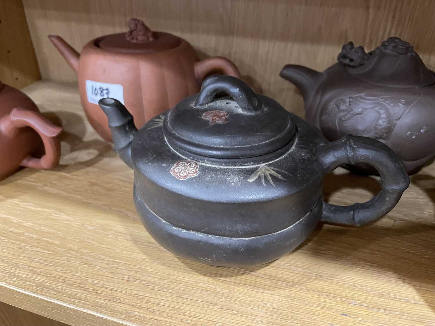Thirteen Yixing teapots including a double chamber example, h. 10 cm, w. 21 cm, d. 8 cm, various - Image 18 of 18